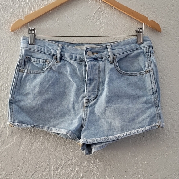 Brandy Melville Denim Shorts Size 29 - Picture 1 of 9